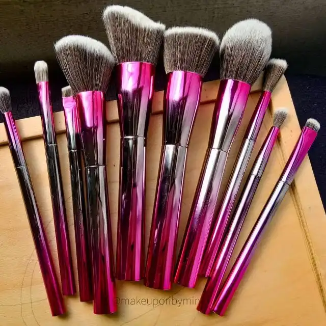 ست برس آرایشی بی اچ کازمتیکس مدل Royal Affair مجموعه 10 عددی