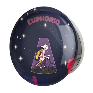 آینه جیبی خندالو طرح سریال سرخوشی Euphoria‎ مدل تاشو کد 13771 