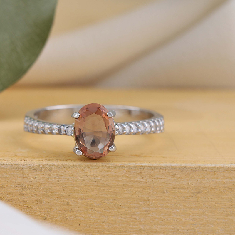 انگشتر نقره زنانه بازرگانی میلادی مدل سنگ الکساندریت نگین برلیان بدون ریزش آبکاری رادیوم کد AWR_1620