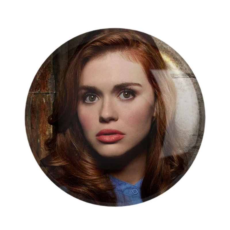 مگنت خندالو مدل لیدیا سریال تین ولف Teen Wolf کد 28466
