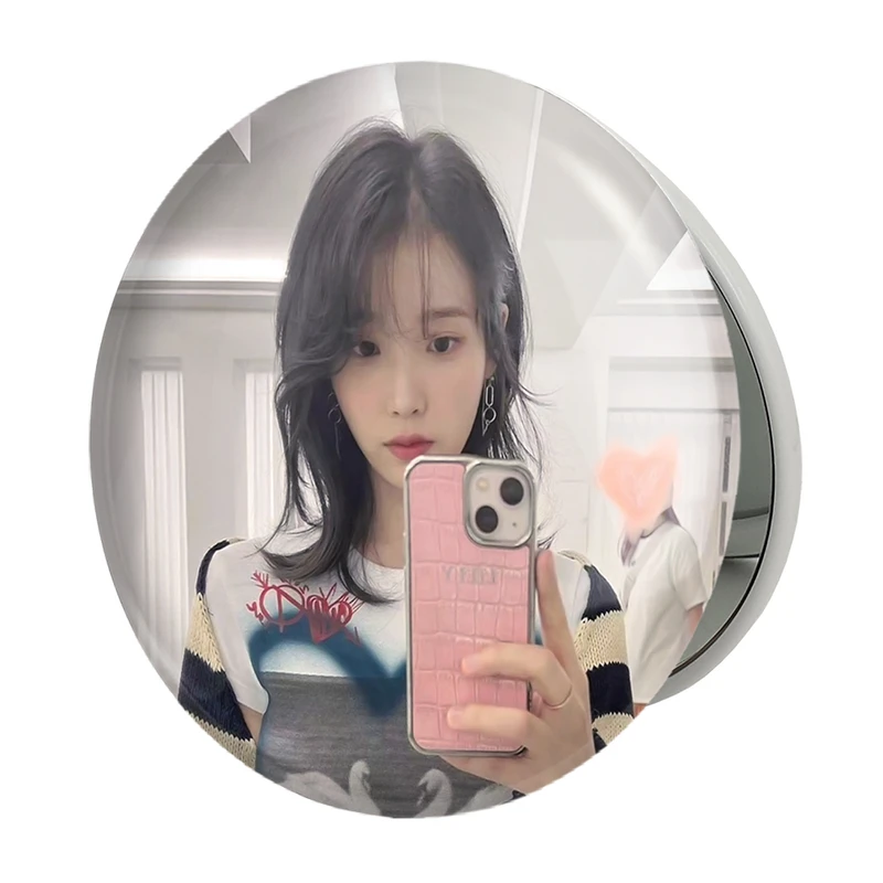 آینه جیبی خندالو طرح آیو IU مدل تاشو کد 19831 