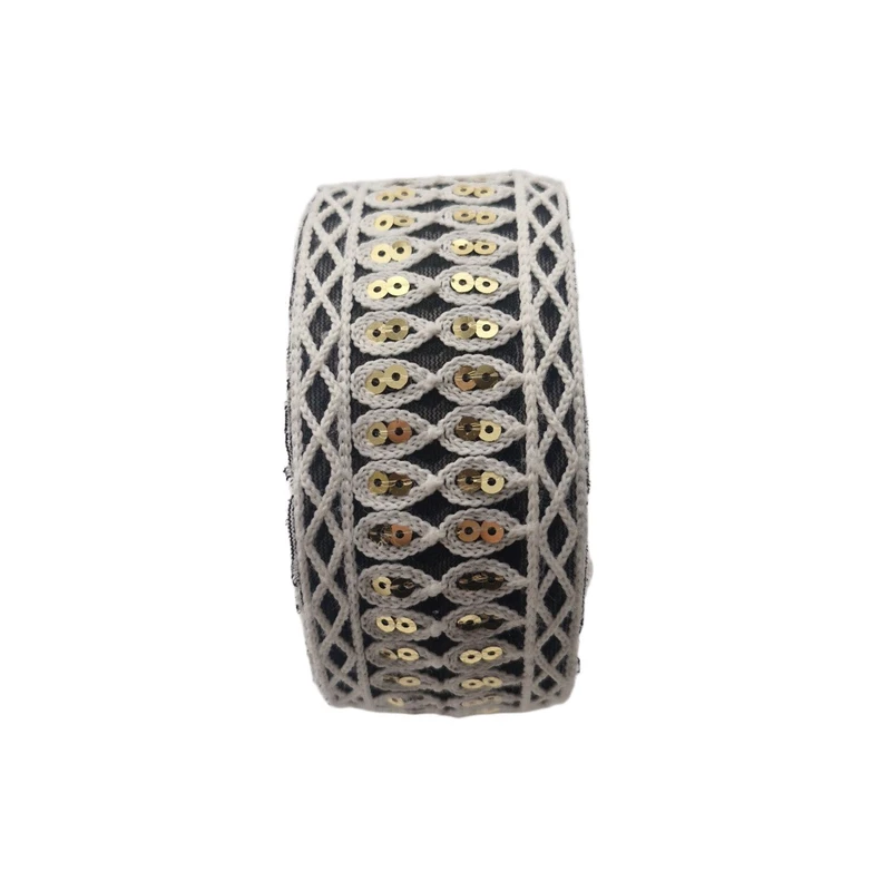 نوار یراق مدل پولک دوزی کد 25007 طول 1 متر