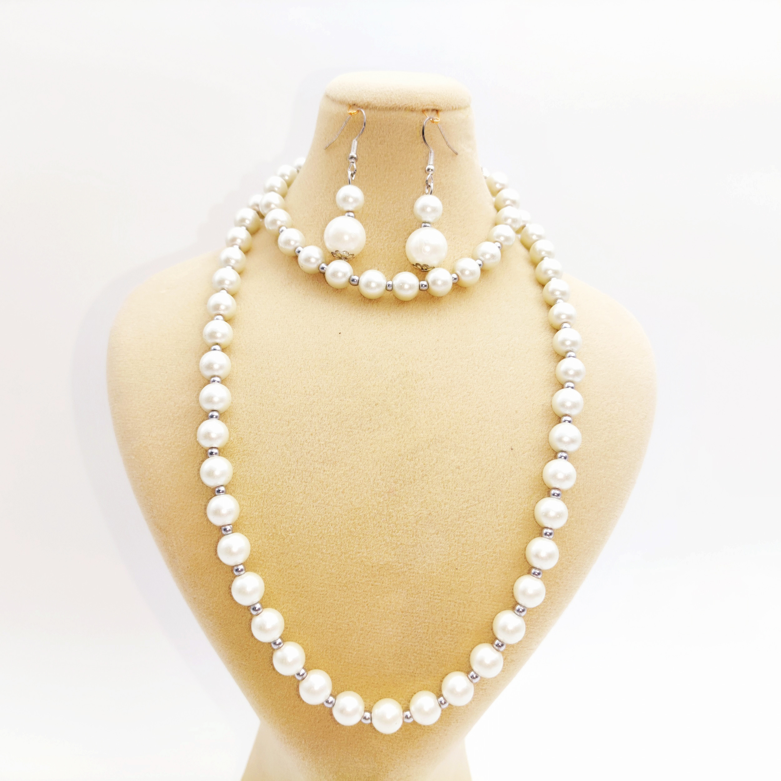 نیم ست زنانه مدل مروارید و حدید