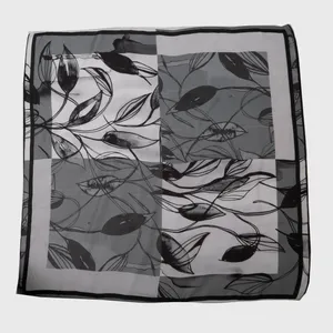 روسری زنانه مدل کوچک قواره 75 جورجیا A6400