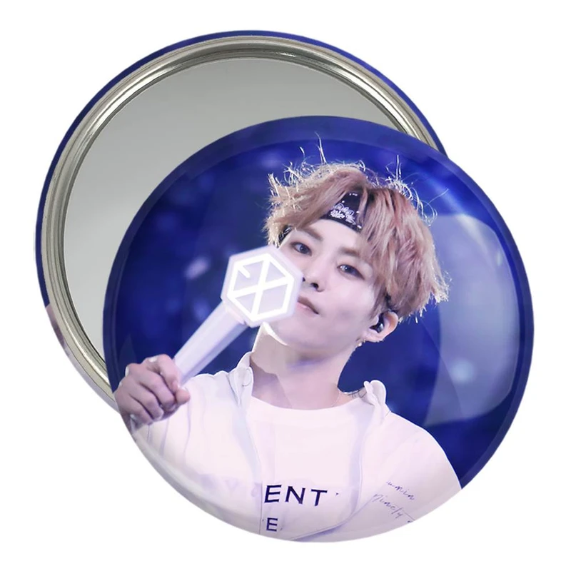 آینه جیبی خندالو مدل شیومین گروه اکسو EXO  کد 13520