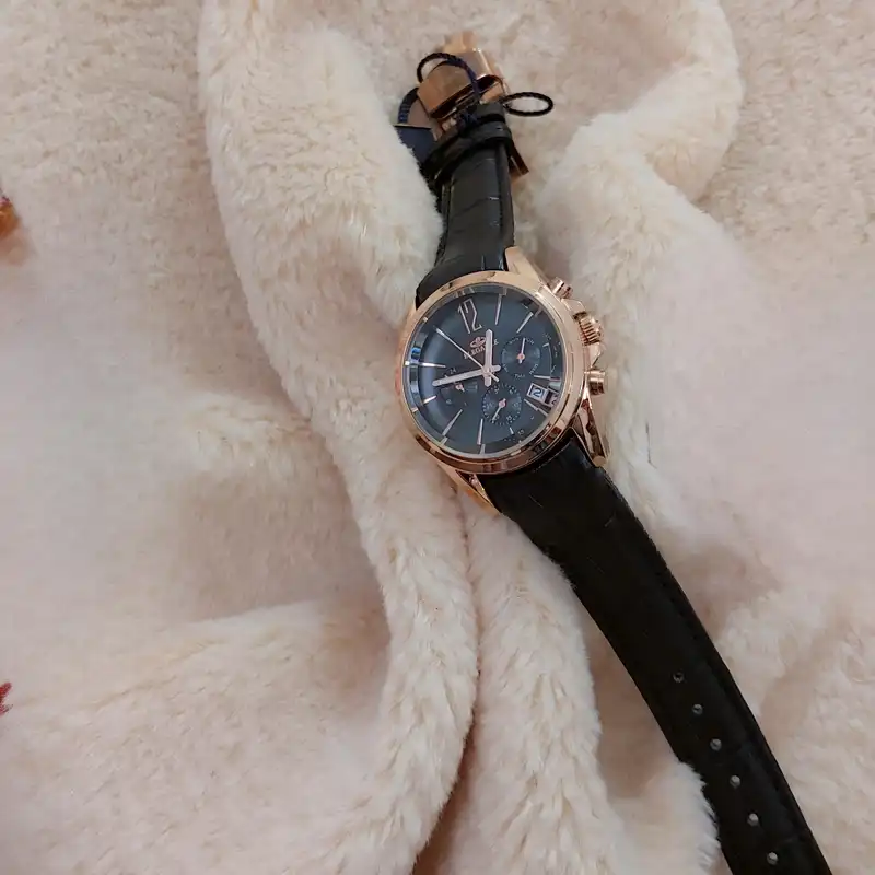 ساعت مچی عقربه ای زنانه الگانس مدل تک موتوره تقویم دار بند چرمی