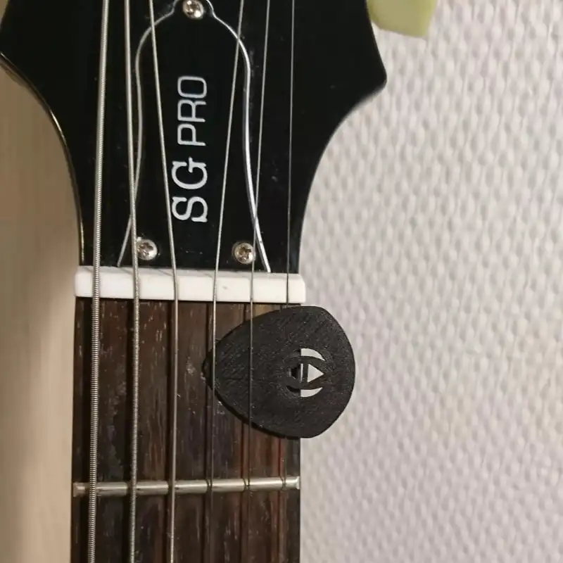 پیک گیتار مدل 6 MEDIATOR بسته دو عددی