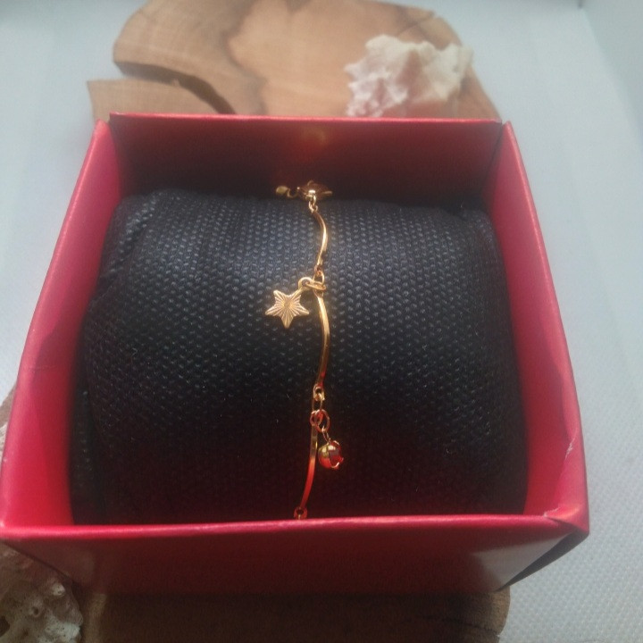 پابند زنانه مدل الماس آویز پابند زنانه مدل الماس آویز