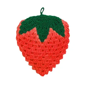 دستگیره بافتنی مدل توت فرنگی بسته 2 عددی