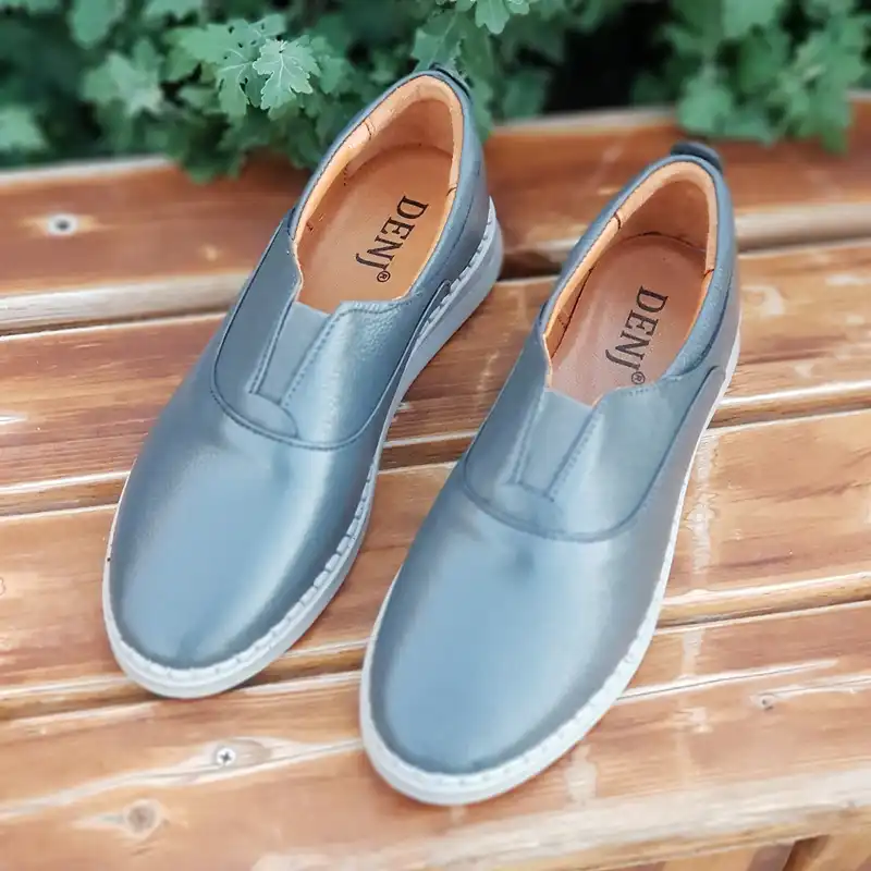 کفش طبی زنانه مدل چرم طبیعی کد 00149
 رنگ طوسی