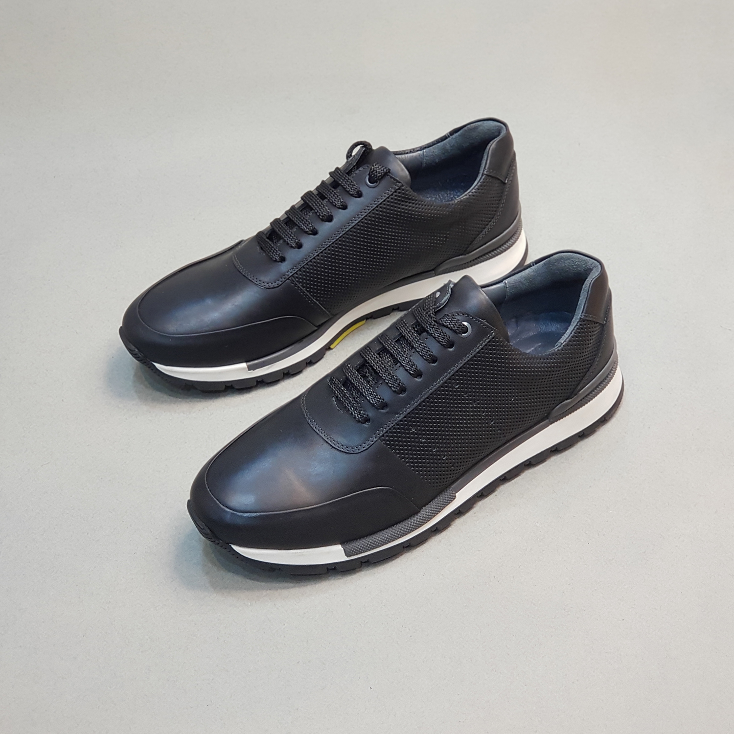 کفش روزمره مردانه مدل چرم طبیعی کد 0065 رنگ مشکی