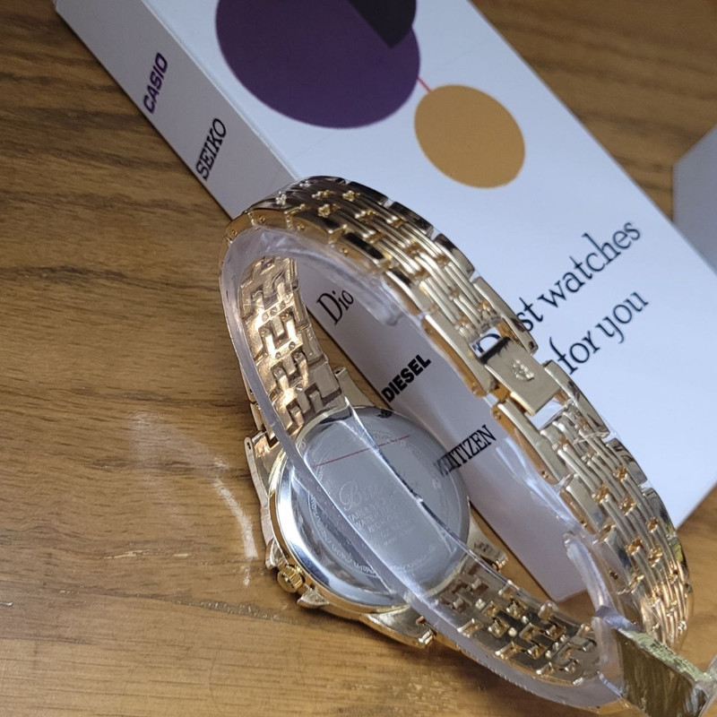 ساعت مچی عقربه ای زنانه مدل دورنگین کد st ساعت مچی عقربه ای زنانه مدل دورنگین کد st