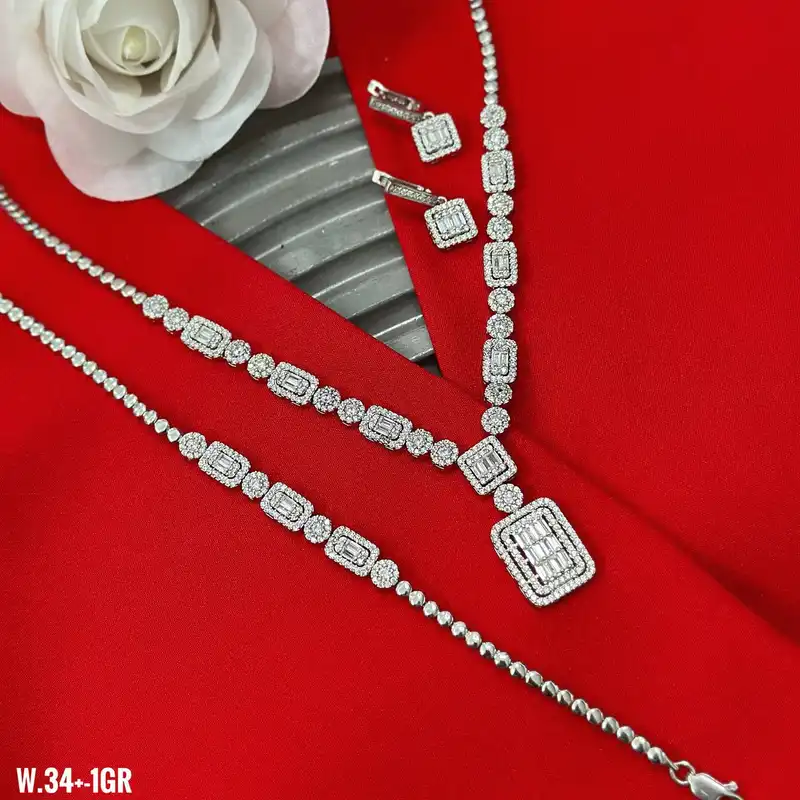 نیم ست نقره زنانه سیلور مدل امرالدکات 00200