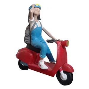 مجسمه مدل موتور سوار