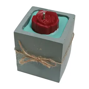 شمع دست ساز مدل معطر مکعب مستطیل