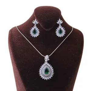 نیم ست نقره زنانه بازرگانی میلادی کد NTR_289