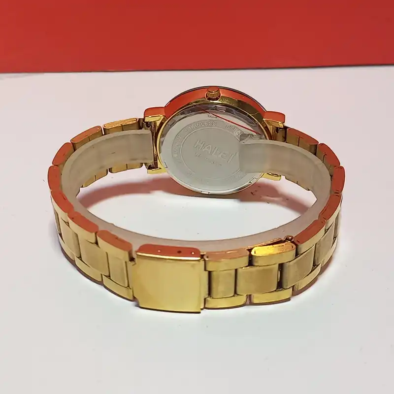 ساعت مچی عقربه ای مدل هالی کد m07678