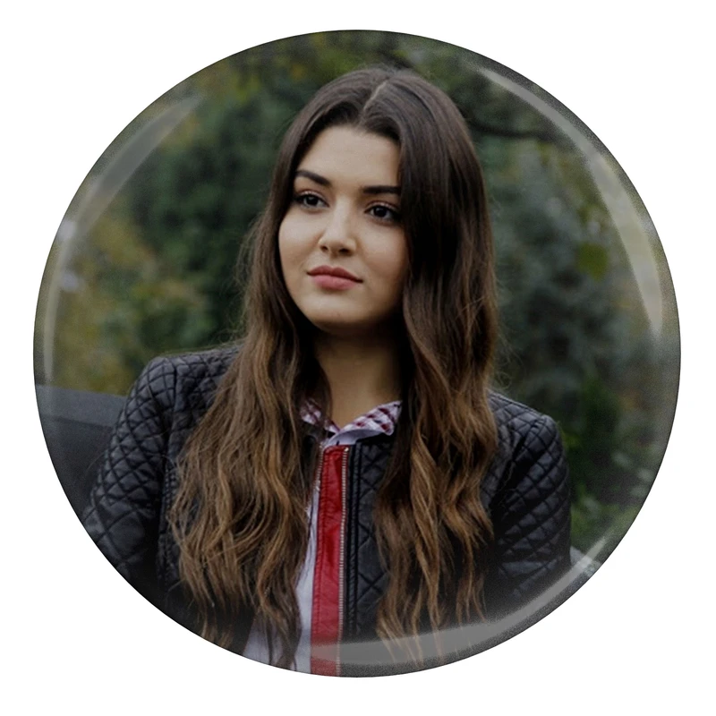 پیکسل طرح بازیگر ترکیه هانده ارچل مدل S9013