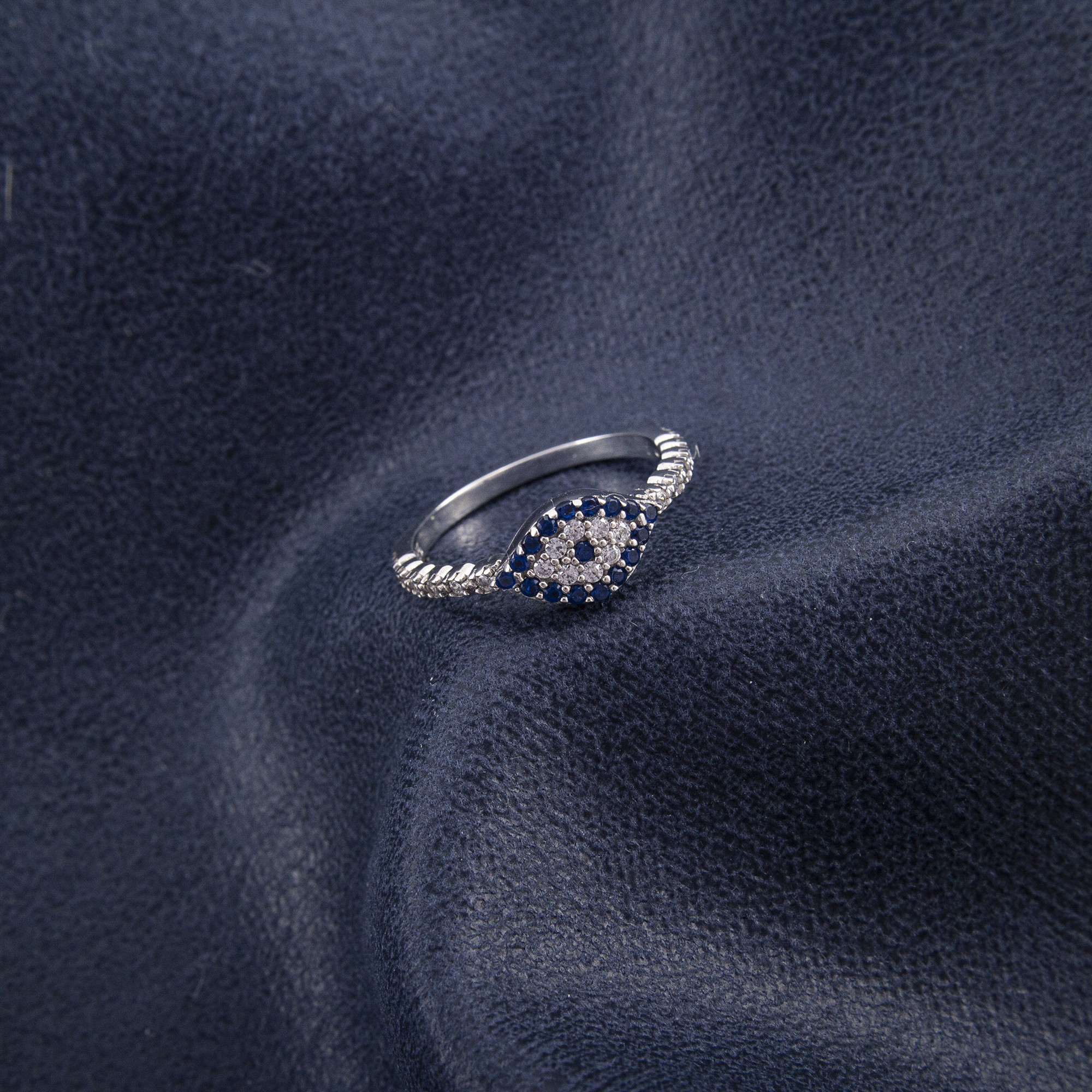 انگشتر نقره زنانه مدل AVN-32 انگشتر نقره زنانه مدل AVN-32