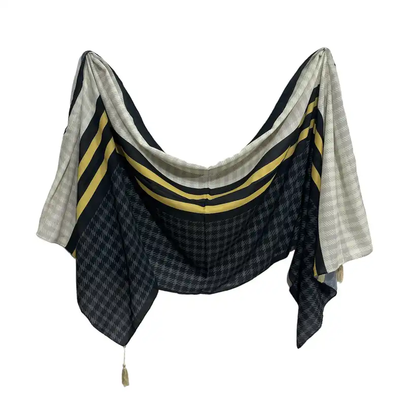 شال زنانه مدل چهارخانه دوطیفی قواره بزرگ