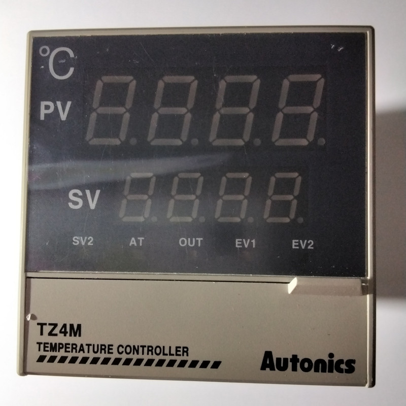 کنترلر دما آتونیکس  مدل TZ4M-A4R
