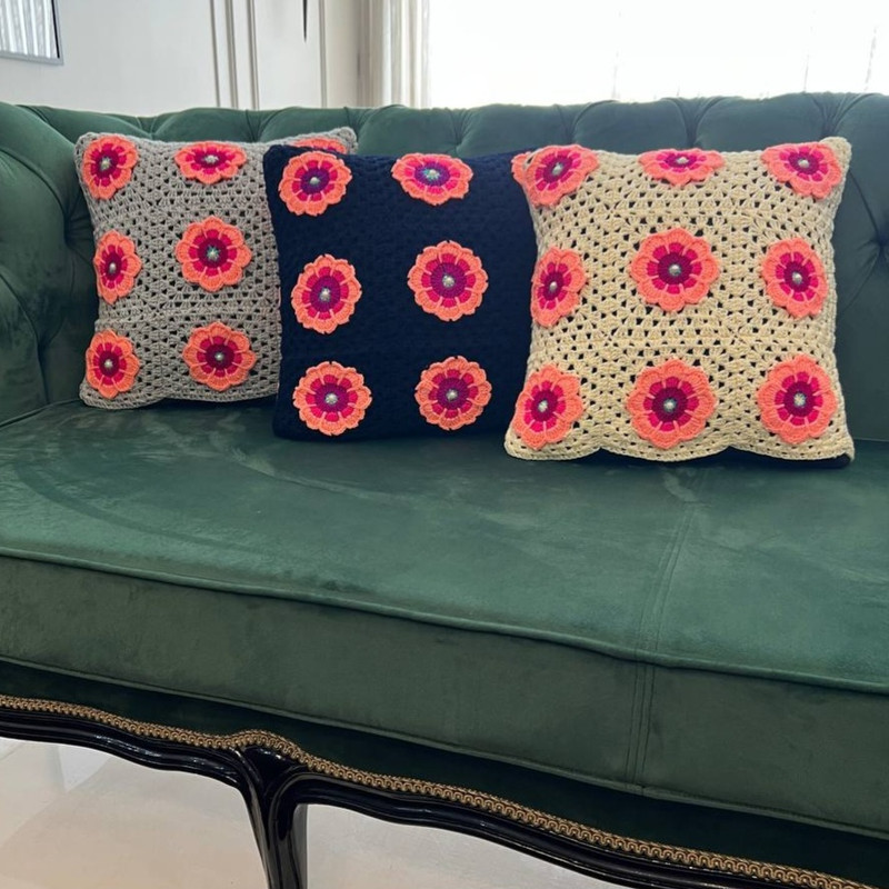 شال مبل و تخت مدل شاهان به همراه دو عدد کاور کوسن