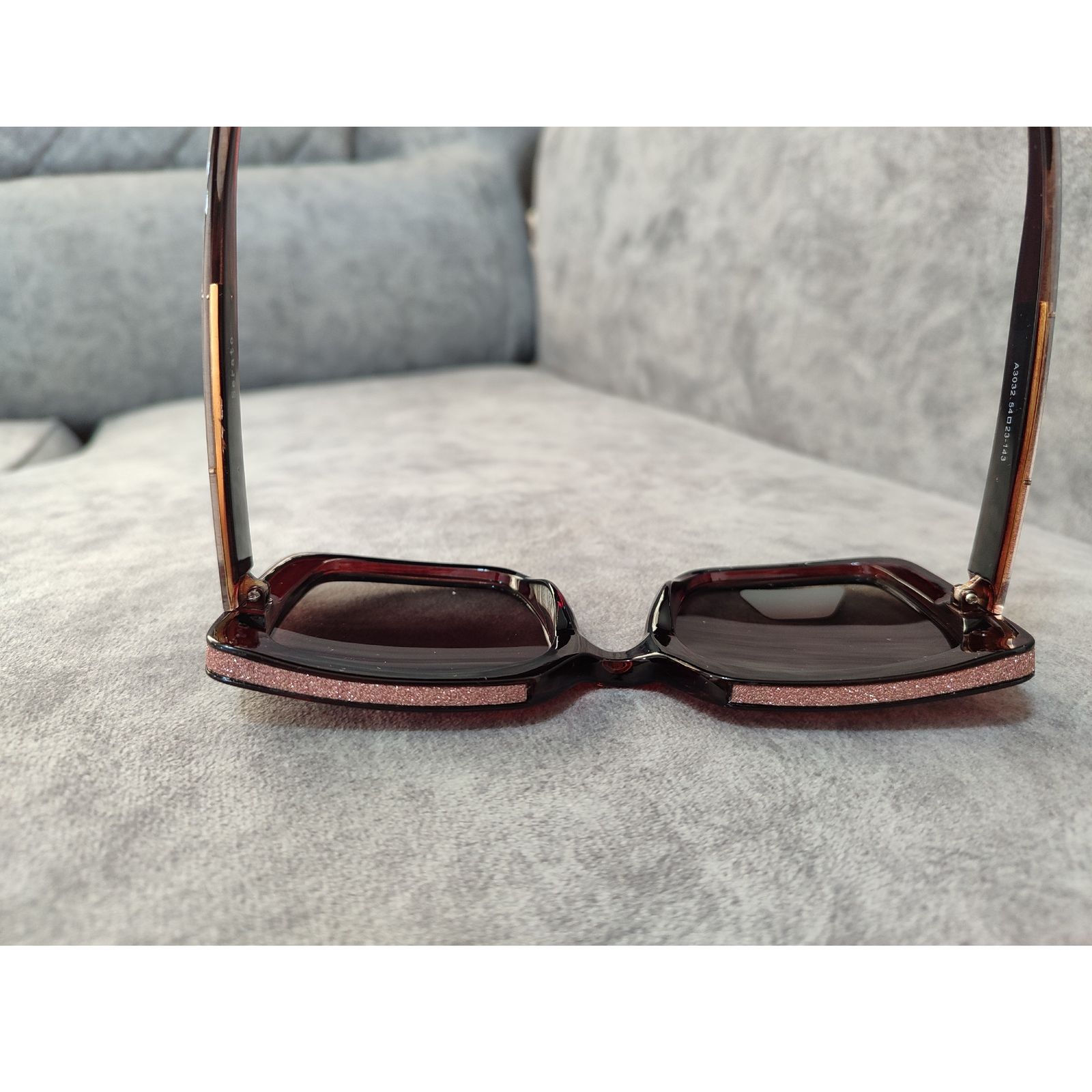 عینک آفتابی زنانه مدل مربعی کائوچو شاین دار کد 0138 UV400 -  - 9