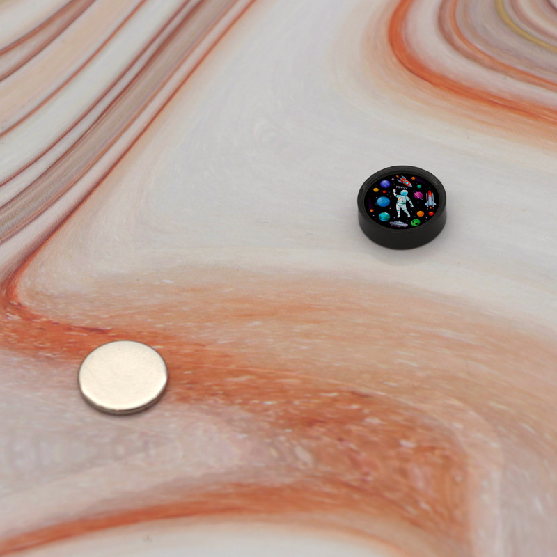 پیرسینگ گوش ناکسیگو مدل شب تاب طرح فضانوردی کد PM6376 پیرسینگ گوش ناکسیگو مدل شب تاب طرح فضانوردی کد PM6376