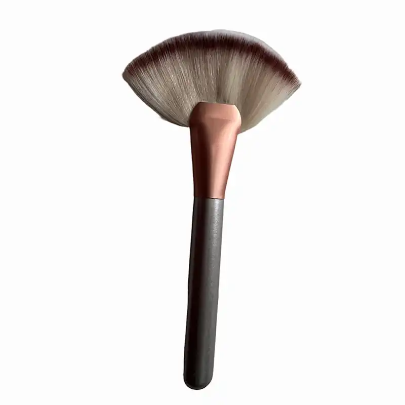 برس آرایشی مدل 004