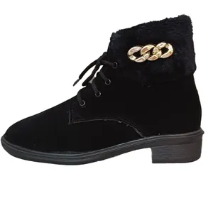 نیم بوت زنانه مدل فیگور زنجیری خزدار کد Bo-bl