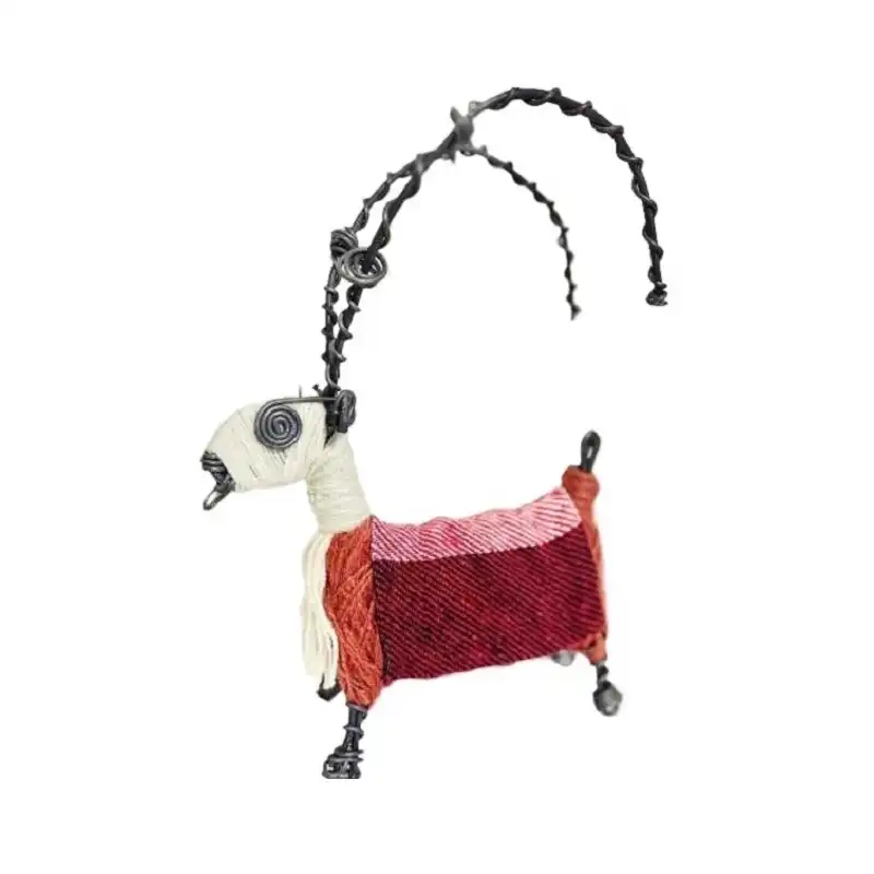 مجسمه مدل بز شاخ دار کد 01