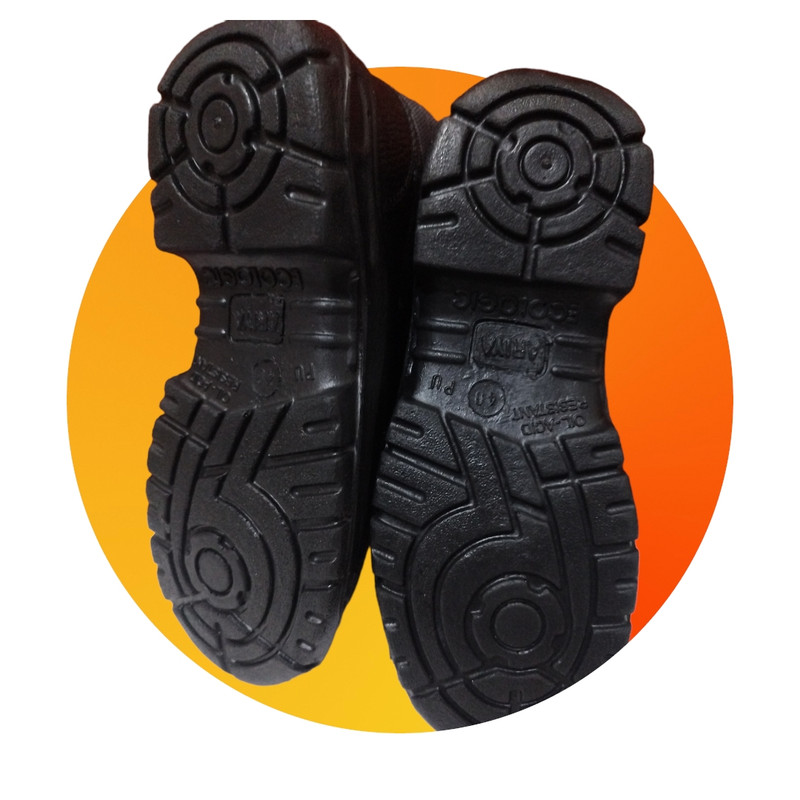 کفش ایمنی آریا  مدل TAKER- 40-45