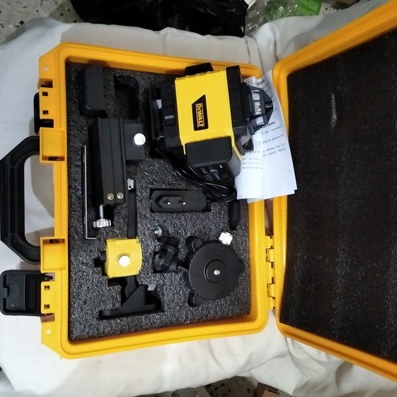 تراز لیزری دیوالت مدل 3D-360Degree تراز لیزری دیوالت مدل 3D-360Degree