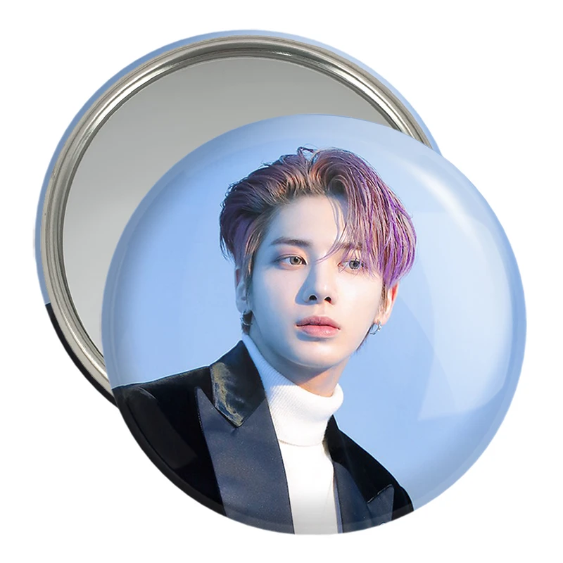 آینه جیبی خندالو مدل تهیون گروه تی اکس تی TXT  کد 20067