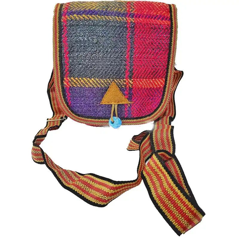 کیف رودوشی دست دوز مدل پشمی جاجیمی قشقایی