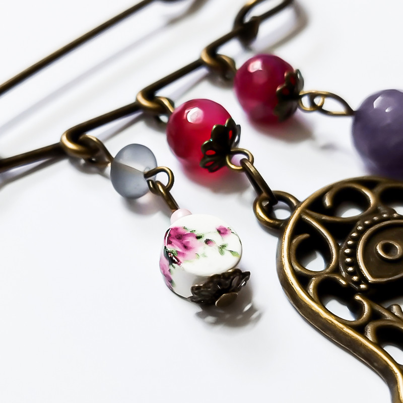 سنجاق سینه زنانه مدل اهورا سنجاق سینه زنانه مدل اهورا