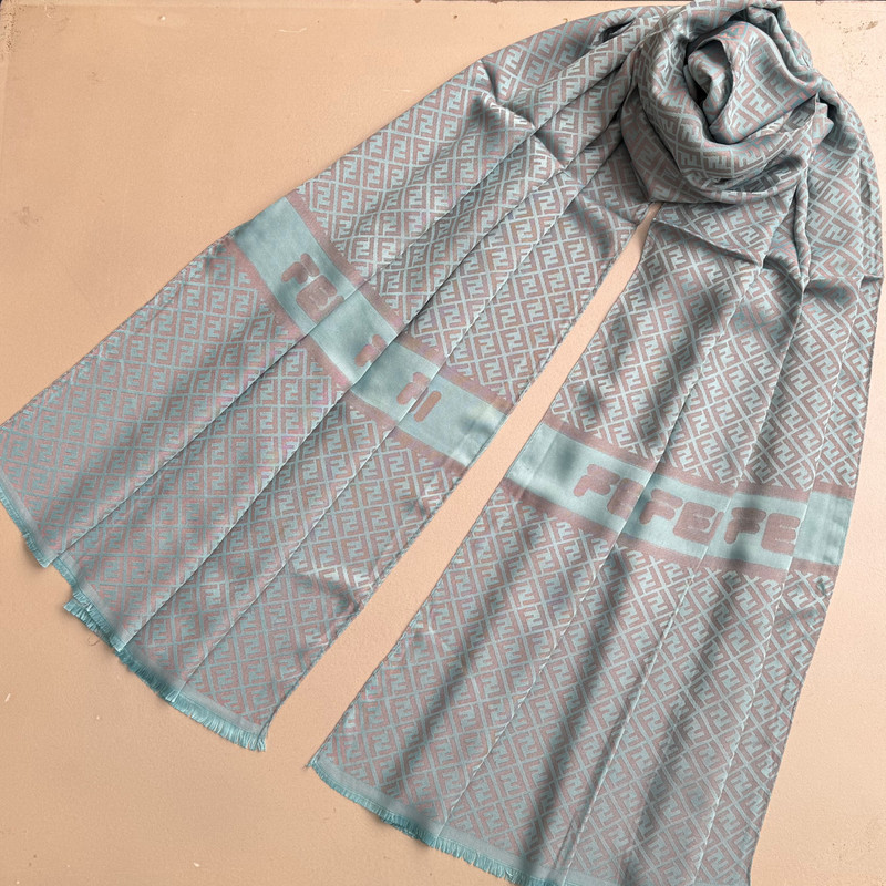 شال زنانه مدل نخ ژاکارد هایلایتی نرم و سبک