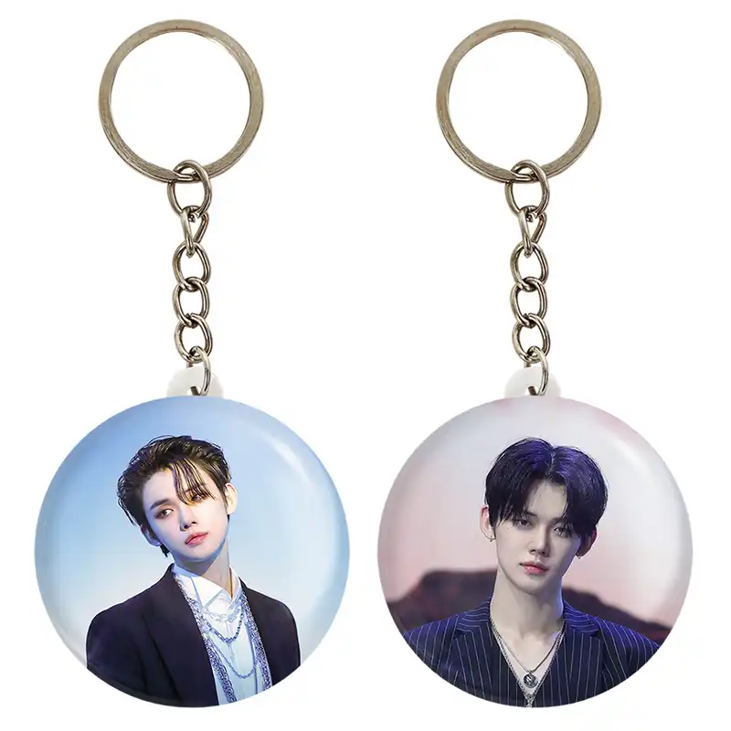 جاکلیدی خندالو مدل یونجون گروه تی اکس تی TXT کد 1999119995 مجموعه 2 عددی