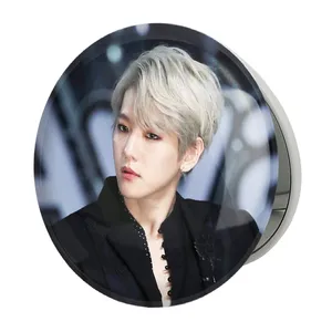 آینه جیبی خندالو طرح بکهیون گروه اکسو EXO مدل تاشو کد 13601 