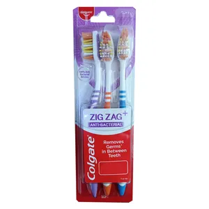 مسواک کلگیت مدل Zig Zag Anti Bacterial با برس نرم مجموعه 3 عددی