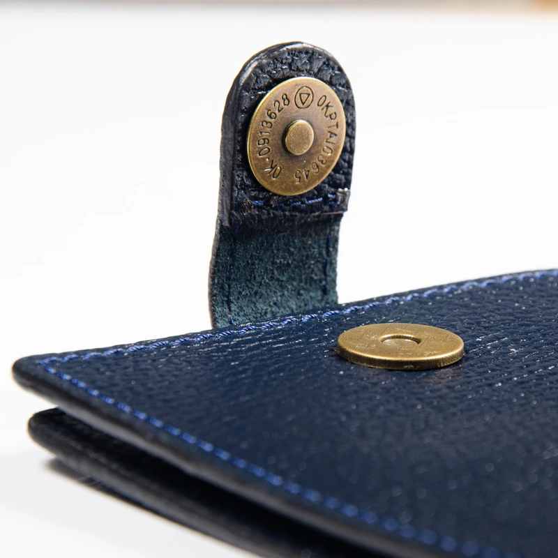 عکس شماره 13 : کیف دسته چک مردانه چرمینه اسپرت کد dd-79008