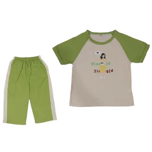 ست تی شرت آستین کوتاه و شلوارک زنانه مدل دختر 888