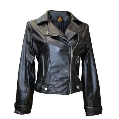 راهنمای خرید کت چرم زنانه نوین چرم، مارال چرم و چرم مشهد و ترک ارزان قیمت - کت چرم زنانه با مانتو، مدل جدید، قهوه ای رنگ