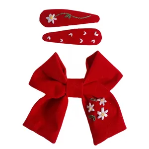 گیره مو زنانه مدل گل بابونه 3526 مجموعه 3 عددی