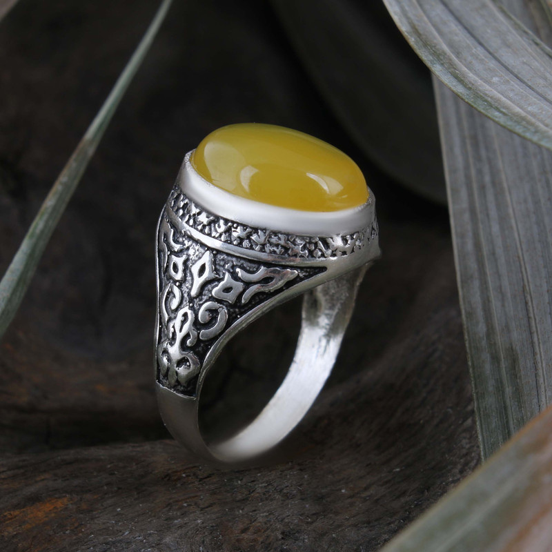 انگشتر نقره مردانه بازرگانی میلادی مدل عقیق زرد شرف الشمس رکاب سیلندری کد AM_4013