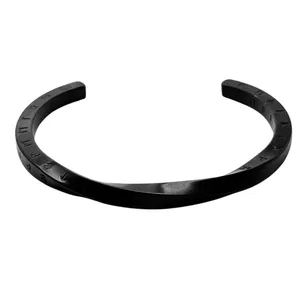 دستبند مردانه مدل حروف لاتین 