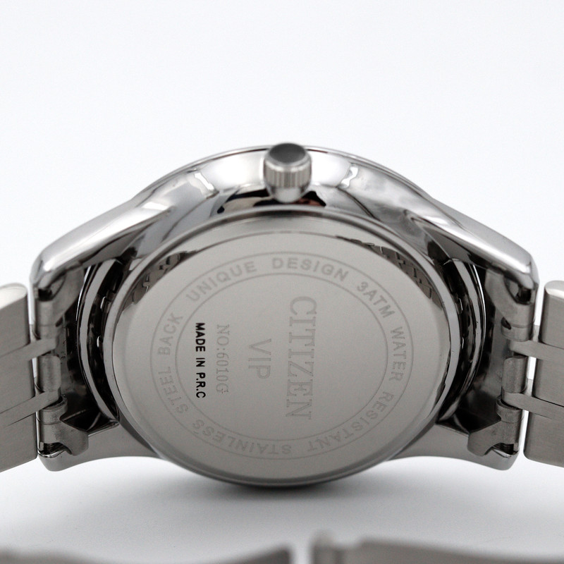 ساعت مچی عقربه‌ای مردانه  مدل تقویم دار وی آی پی