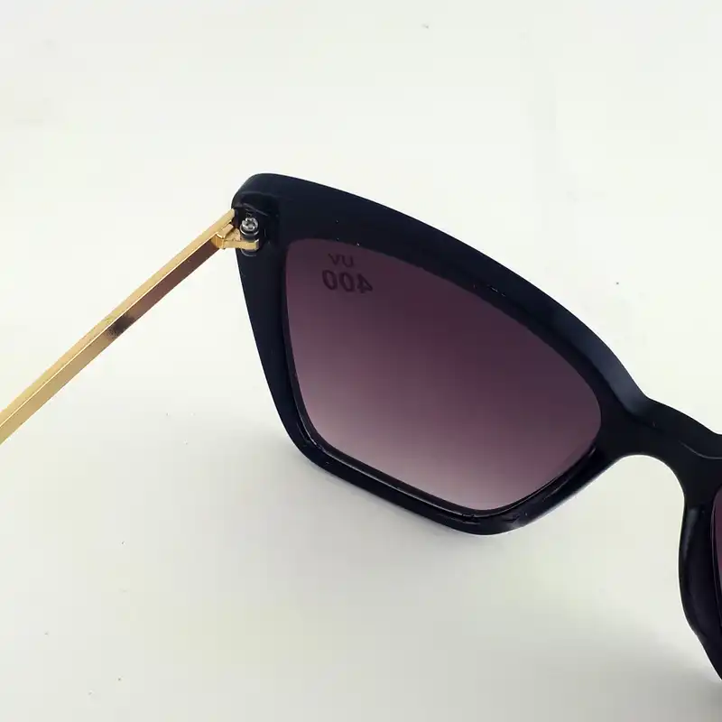 عینک آفتابی زنانه تاش مدل پلاریزه کد 1-002-029-001