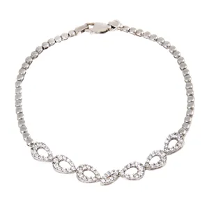 دستبند نقره زنانه بازرگانی میلادی مدل فانتزی کد DP_480