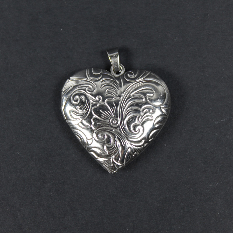 آویز گردنبند زنانه مدل لاکت قاب عکسی طرح قلب گل گلی